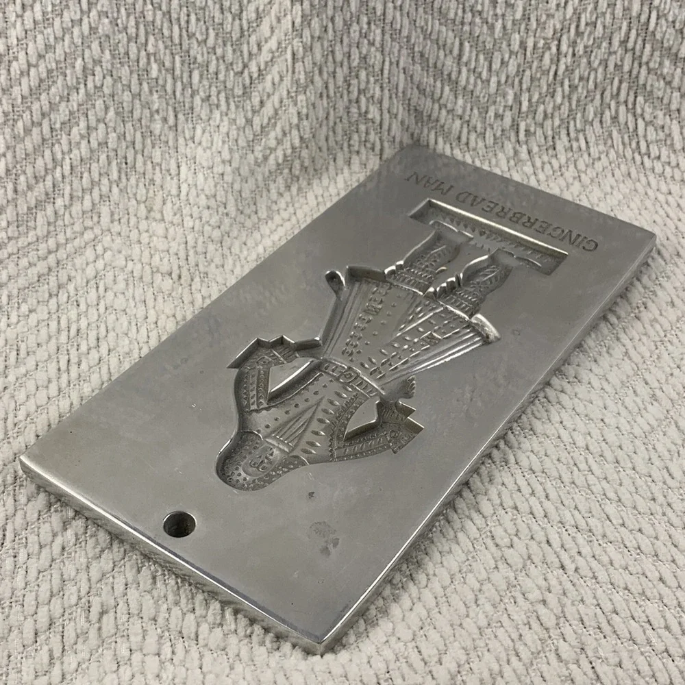 Vintage Gingerbread Man Cookie Mold Reproduction Williamsburg‎ VA CW 24-20